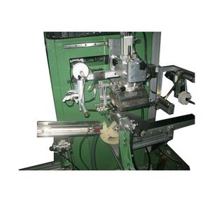 Máquina Automática de Estampado en Caliente para Tapas de Vino con Cilindro Neumático y Placa de Impresión por Calor, Ideal para Cuero - Product Image 2