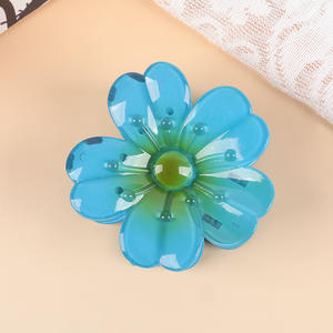 Yjl Hot Selling Kleurrijke Mode Bloem 7.5Cm Plastic Klauw Clip Verse Prachtige Meisjes Clip Custom Hoge Kwaliteit Haarclip - Product Image 5