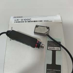 Sensor Láser LR-X100CG Tipo Estándar, Conector M8, Cable con Revestimiento Metálico de 100 mm, Sensor Fotoeléctrico Industrial para Automatización de Fábrica - Product Image 4