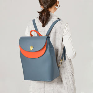 <span class=keywords><strong>Zaino</strong></span> da <span class=keywords><strong>donna</strong></span> Bagpack in vera pelle <span class=keywords><strong>blu</strong></span> di design di lusso con Logo del marchio personalizzato con serratura in metallo di alta qualità - Product Image 4