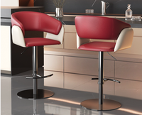 Fauteuil de salon moderne Wabi-Sabi en bois avec design modulaire capitonné, couleur crème, pieds hauts et mécanisme de levage