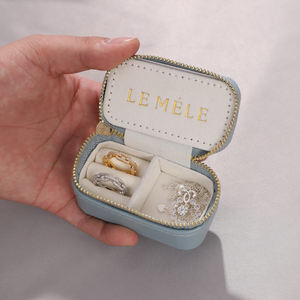 Mini boîte à bijoux de voyage en cuir avec logo personnalisé, coussin en velours, étui de rangement portable à fermeture éclair fait main 8*4*4cm, étiquette privée pour collier - Product Image 5