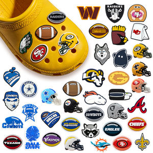 Nieuwe aanwinst groothandel PVC klompschoen <span class=keywords><strong>charms</strong></span> op maat gemaakte sport designer schoen decoratie bulk voetbal schoen <span class=keywords><strong>charms</strong></span> op maat gemaakte klompschoen <span class=keywords><strong>charms</strong></span> - Product Image 1