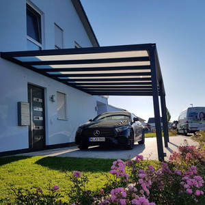 เพอร์โกลารถยนต์กลางแจ้งแบบปรับแต่งได้ทันสมัย ผลิตจากอลูมิเนียมอัลลอยด์ ทนทานต่อสภาพอากาศ ป้องกันรังสียูวี พร้อมหลังคาโพลีคาร์บอเนต - Product Image 3