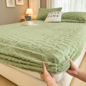 Toptan Yeni Tasarım Nefes Alabilen Yumuşak Peluş Kışlık Yatak Örtüsü Çarşaf Koruyucu Sade Stil Yatak Paspası - Product Image 1