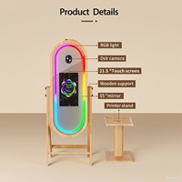 Photobooth de Luxe en Bois 2026 avec Écran Tactile 21,5 Pouces, Cadre Lumineux RGB Télécommandé et Miroir à Vis pour Mariages et Événements Professionnels