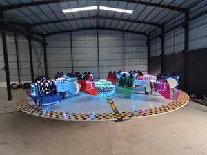 Manège Alibrother Crazy Break Dance pour parc d'attractions en plein air, 24 sièges, rotation de 12 m de hauteur, 120 degrés d'oscillation - Product Image 5