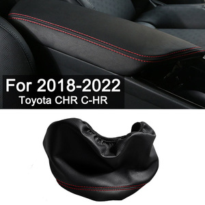 Couverture de boîte d'accoudoir Toyota CHR 2018-2022 en cuir noir avec surpiqûres rouges, protection de la console centrale - Product Image 1