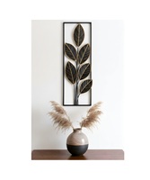 Décoration murale en métal suspendue au design minimaliste pour les intérieurs d'appartements et de bureaux contemporains