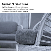 Outdoor-Rattan-Sitzgruppe für Terrasse und Garten mit Wasserdichten Kissen, Sesseln und Kaffeetisch