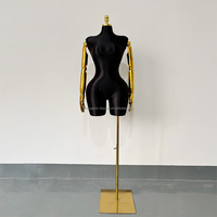Mannequin Femme Grandes Tailles Courbes, Fessier Volumineux, Poitrine Généreuse, Taille Fine, Style Brésilien (BBL), avec Bras Flexible Doré