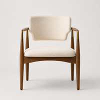 Fauteuil de salle à manger moderne pour hôtel, structure en bois massif, accoudoirs en laiton, chaise rembourrée crème pour restaurant, villa, projet hôtelier