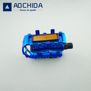 Pedal <span class=keywords><strong>de</strong></span> <span class=keywords><strong>Bicicleta</strong></span> <span class=keywords><strong>de</strong></span> Fábrica China con Rodamientos <span class=keywords><strong>de</strong></span> Bolas <span class=keywords><strong>de</strong></span> Aleación <span class=keywords><strong>de</strong></span> Aluminio Antideslizantes y <span class=keywords><strong>Eje</strong></span> <span class=keywords><strong>de</strong></span> Acero Cromado, Accesorios para <span class=keywords><strong>Bicicleta</strong></span> - Product Image 4
