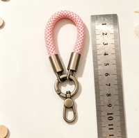 Mini-Tasche mit Handyband, Kleiner Anhänger, Auto-Schlüsselanhänger, Wasserbecher, Handgeknüpfter Knoten, Geflochten