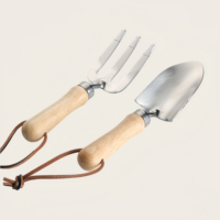 Truelle de jardin en acier inoxydable poli robuste avec manche en bois pour petits travaux de jardinage et de plantation