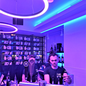 Lampada a sospensione ad anello a <span class=keywords><strong>LED</strong></span> RGB/RGBW lampada decorativa in alluminio dal Design moderno personalizza la luce a sospensione di dimensioni