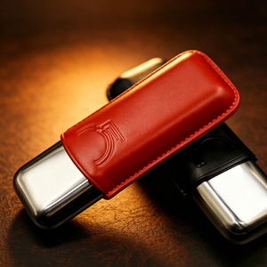 Estuche de Cigarros Portátil de Diseño Clásico con Acabado en Laca de Cuero, Humectante, para Viaje, con Capacidad para 2 Cigarros - Product Image 5