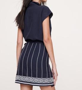 Completo da donna 2 pezzi: camicia <span class=keywords><strong>a</strong></span> maniche corte con bottoni + gonna <span class=keywords><strong>a</strong></span> trapezio <span class=keywords><strong>in</strong></span> misto <span class=keywords><strong>lino</strong></span> <span class=keywords><strong>a</strong></span> <span class=keywords><strong>righe</strong></span>, traspirante, verde, casual - Product Image 4