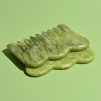 Peigne à cheveux en Jade populaire Xiuyan Jade Gua Sha outils masseur de cuir chevelu en Jade pour la thérapie d'acupuncture peigne Guasha