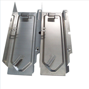 Support d'angle OEM en acier inoxydable, pièces métalliques estampées, pliage, fabrication sur mesure de tôles pour le secteur de la communication - Product Image 1