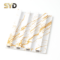 Revestimiento de Pared Acanalado de PVC Pima Moderno - Impermeable, Insonorizado, Resistente al Fuego, Aislamiento Térmico, Ecológico, Modelo PW 20530 para