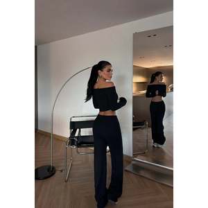 Ensemble de costume noir Laveau pour femmes - Product Image 1