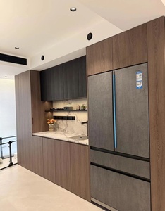Lemari Samping Restoran Mewah dengan Kulkas Terintegrasi, Laci dan Lemari Atas Berbahan Kayu Matte, Ukuran Dapat Disesuaikan - Product Image 1