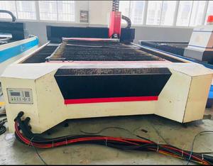 Trung Quốc Sử dụng thứ hai tay 3KW 2kw 1500x3000 sợi 1530 cắt laser giá máy - Product Image 2