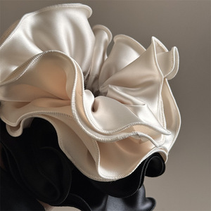 Coleteros Extra Grandes de 18CM, Coleteros Elásticos para Niñas y Mujeres, Coletero Grande de Seda y Satén con Flores para Boutique - Product Image 4