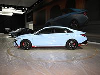 2024 Elantra N 2.0T turbocompressé N modèle nouvel intérieur clair sièges en cuir foncé FWD caméra arrière Euro VI Options de carburant à essence