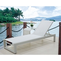 Chaise longue élégante pour patio, hôtel, plage, jardin, terrasse, mobilier d'extérieur, design de chaise longue, transat