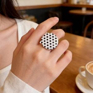 Vintage Geometric Resin Cocktail <b>Ring</b> Black White Polka Dot Women's Fashion Party Jewelry Daily Wear <b>Statement</b> <b>Ring</b> - Product Image 5