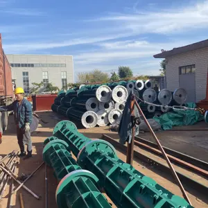 Linha de produção conjunto completo de máquinas para fazer postes de concreto fabricante máquina de fiação para venda