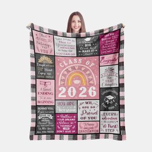 Coperta in flanella personalizzata con nome del laureato, scuola e parole celebrative per la laurea, per la classe del 2026 - Product Image 3