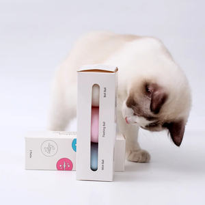 ของเล่นแมว ลูกบอลมีเสียงกระดิ่ง กลิ่นแมวมิ้นท์ ทนทานต่อการกัด สีสามเฉด เรืองแสงได้ - Product Image 4