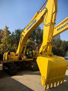 Puissante pelle sur chenilles PC330 11M0 de 33 tonnes, trois vitesses de déplacement pour les travaux de terrassement et de construction - Product Image 5