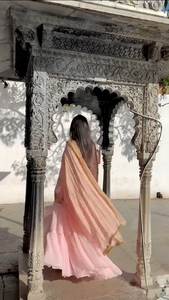 Regal Radiance estilo indio Flair vestido pesado Dupatta Georgette seda Sari moderno desgaste de fiesta características estilo Bollywood trabajo de piedra - Product Image 3