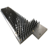 Panneau de brosse en nylon industriel plat perforé CNC pour table de tourelle, base en PVC, robuste, OEM, noir, longueur des poils 8 mm, finition de surface