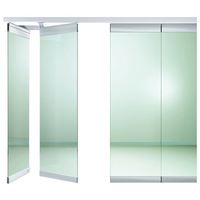 Pergola en aluminium ignifuge avec panneaux latéraux transparents, cloison en verre intérieure, porte coulissante, véranda extérieure pliable