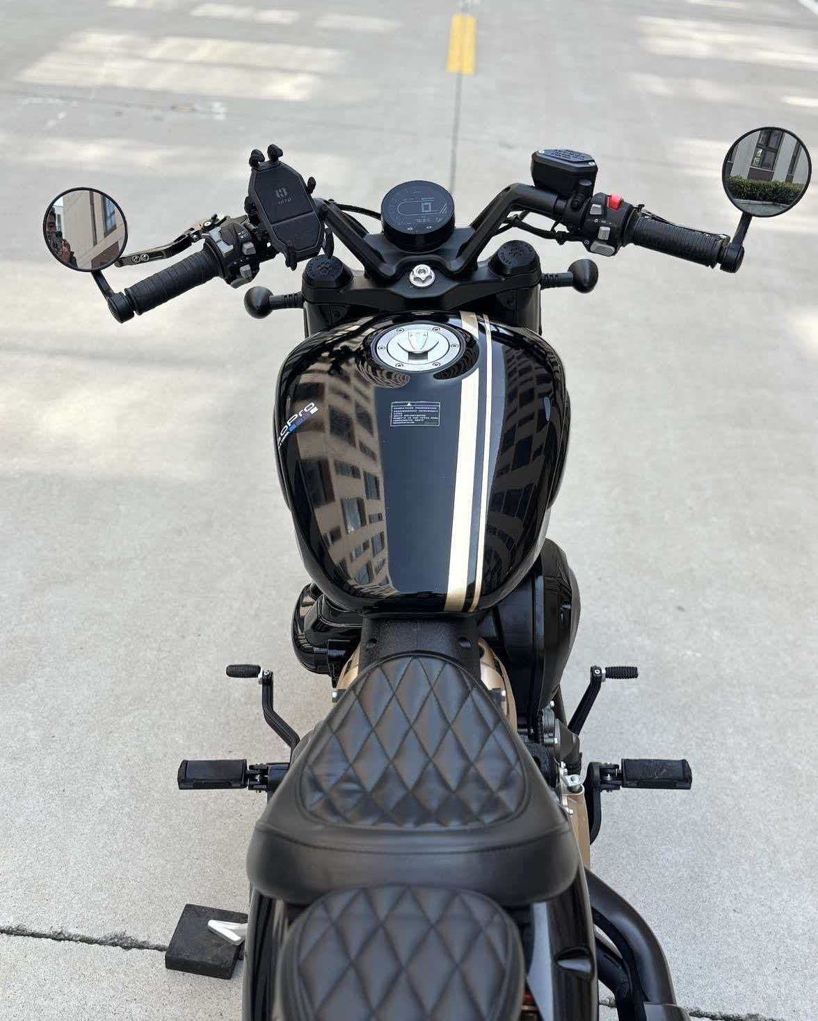 ベンダ ナポレオン 450 - 450cc V型ツイン ネオレトロ ボバー