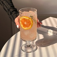Verre à jus haut et élégant pour la maison, design créatif transparent à motif grain de bois et côtés droits, pour thé aux fruits et eau pétillante