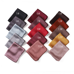Mùa Hè 2024 Muna Kết Cấu Satin Lụa Crinkle Khăn Crinkle 15 Màu Sắc Thời Trang Khăn Hijab Cho Hồi giáo Phụ Nữ Sáng Bóng Headwraps Bởi Năm Mới - Product Image 2