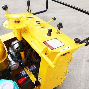 آلة طحن الطرق عالية الجودة لتقشير مواد الرصيف وترميمه أو إصلاحه عن طريق الطحن ثم إعادة تسوية السطح - Product Image 6