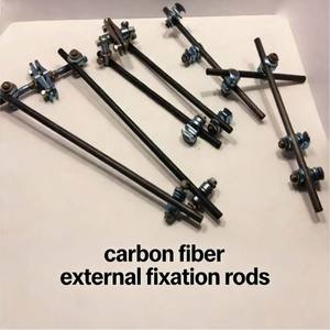 Lichtgewicht medische 11mm koolstofvezel externe fixatie staven op maat gemaakte specifieke koolstofvezel verbindingsstaven - Product Image 1