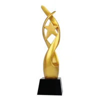 OEM / ODM kristal kurumsal trophy reçine yıldız tasarım özelleştirilmiş gravür ödülleri siyah kristal tabanı yıldız ödül