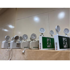 Signalisation de Sortie de Secours LED <span class=keywords><strong>Luminaire</strong></span> en Plastique IP65 pour Bâtiment 220V Source Lumineuse SMD Fonctionnement Maintenu - Product Image 4