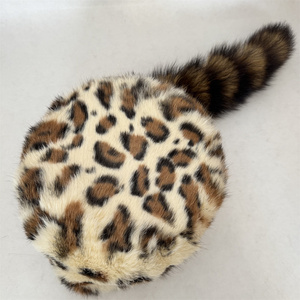 Gorro <span class=keywords><strong>de</strong></span> Viaje Cálido <span class=keywords><strong>de</strong></span> Piel <span class=keywords><strong>de</strong></span> Conejo Real <span class=keywords><strong>de</strong></span> Alta Calidad con <span class=keywords><strong>Colas</strong></span> <span class=keywords><strong>de</strong></span> Piel <span class=keywords><strong>de</strong></span> <span class=keywords><strong>Mapache</strong></span> para Hombre y Mujer, Bordado a Mano para Invierno - Product Image 4