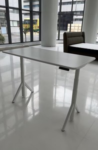 <span class=keywords><strong>Mesa</strong></span> de oficina Escritorio de pie <span class=keywords><strong>Altura</strong></span> eléctrica ajustable Metal moderno para el hogar Muebles de oficina de vidrio Base de metal <span class=keywords><strong>Mesa</strong></span> redonda 100kgs - Product Image 3