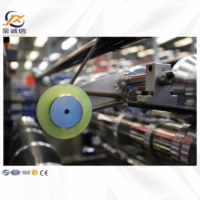 Machine économique pour la fabrication de tôles de toiture en acier galvanisé coloré, à double couche, trapézoïdale, pour la production de profilés.