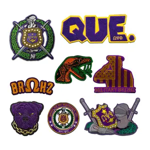 Custom chenille bordado omega psi phi fraternidade escudo remendos ferro em remendos